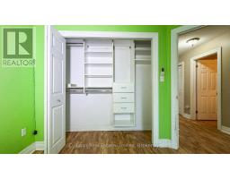 90 ABRAHAM DRIVE - 44