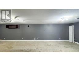 90 ABRAHAM DRIVE - 46
