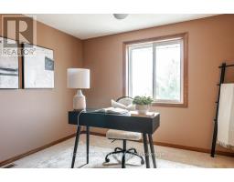 389 MAPLE AVENUE - 34