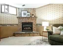 389 MAPLE AVENUE - 43
