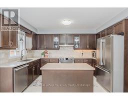 28 - 714 WILLOW ROAD - 19