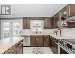 28 - 714 WILLOW ROAD - 23