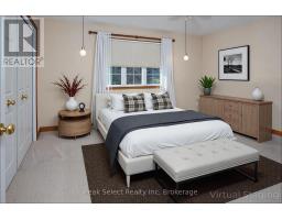 20 RIDGEWOOD CRESCENT - 12
