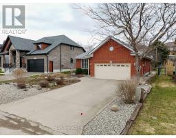 20 RIDGEWOOD CRESCENT - 2