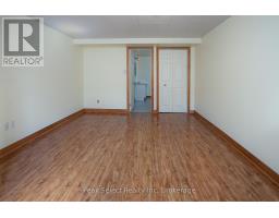 20 RIDGEWOOD CRESCENT - 20