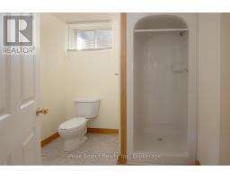 20 RIDGEWOOD CRESCENT - 22