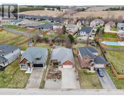 20 RIDGEWOOD CRESCENT - 27