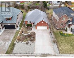 20 RIDGEWOOD CRESCENT - 31