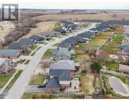 20 RIDGEWOOD CRESCENT - 34