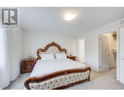 4 BRAUN AVENUE - 28