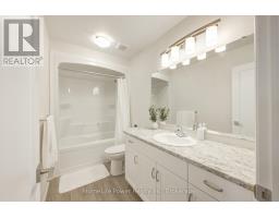 4 BRAUN AVENUE - 32