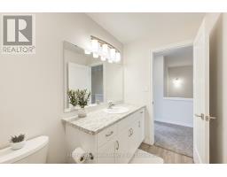 4 BRAUN AVENUE - 33