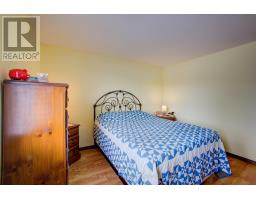 333 WELLINGTON STREET S - 19