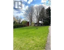 333 WELLINGTON STREET S - 33