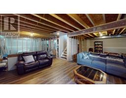 661 GLORIA STREET - 31