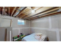 661 GLORIA STREET - 36