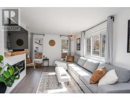 168 HOPE STREET E - 11