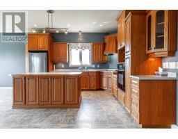 153 THAMESVIEW CRESCENT - 10