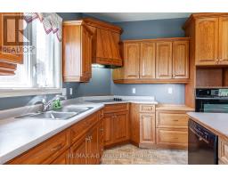 153 THAMESVIEW CRESCENT - 14