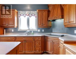 153 THAMESVIEW CRESCENT - 15