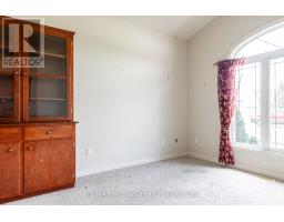 153 THAMESVIEW CRESCENT - 26