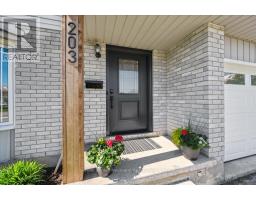 203 ELMIRA ROAD S - 2