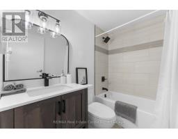 305 - 4 AVALON PLACE - 29
