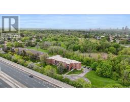 305 - 4 AVALON PLACE - 38