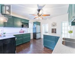 14 RIVERSIDE DRIVE W - 15