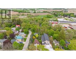 14 RIVERSIDE DRIVE W - 8