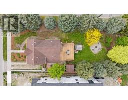 14 RIVERSIDE DRIVE W - 9