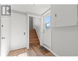 52 BURKE STREET - 18