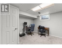 52 BURKE STREET - 25