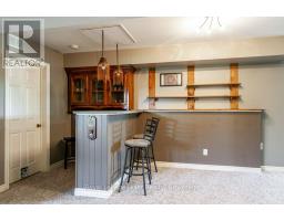 184 ANDERSON LANE - 38