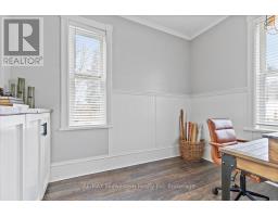 179 MAIN STREET S - 11