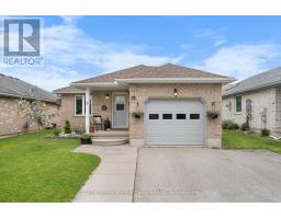9 PARKHAVEN CRESCENT - 1