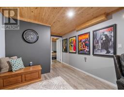 9 PARKHAVEN CRESCENT - 28