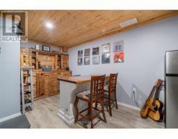 9 PARKHAVEN CRESCENT - 32