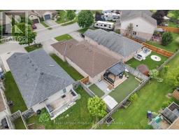 9 PARKHAVEN CRESCENT - 43