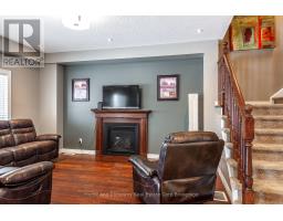 13 BROWN STREET - 2