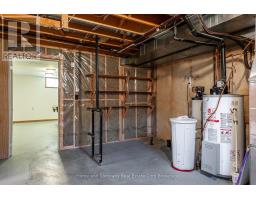 37 DINGMAN PLACE - 30