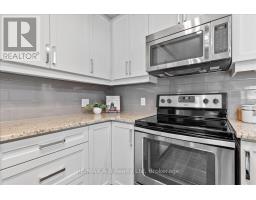 112 - 255 JOHN STREET N - 11