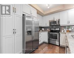 112 - 255 JOHN STREET N - 12