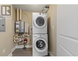 112 - 255 JOHN STREET N - 29