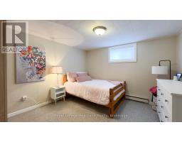 31 NORTH STREET N - 32