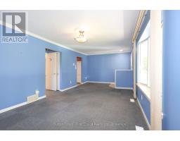 39 PORTIA BOULEVARD - 12