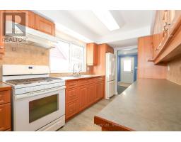 39 PORTIA BOULEVARD - 18