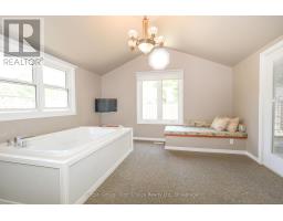 39 PORTIA BOULEVARD - 26