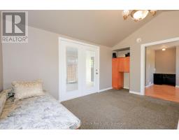 39 PORTIA BOULEVARD - 28