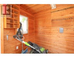 39 PORTIA BOULEVARD - 38